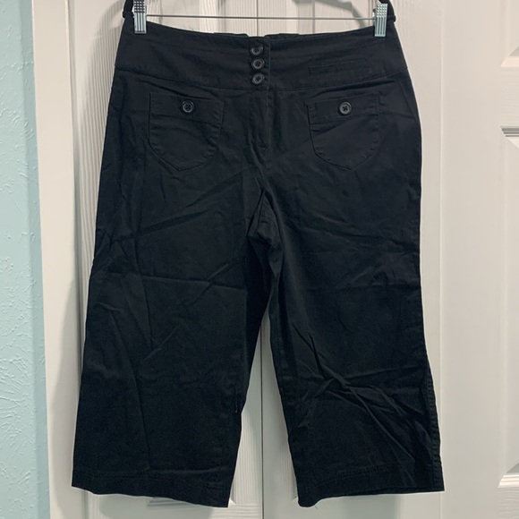 Black Larry Levine Stretch Wide Leg Capri - Picture 2 of 6